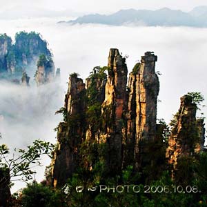 休閑自駕L線：張家界、袁家界、天子山、寶峰湖、猛洞河漂流、芙蓉鎮(zhèn)三晚四日游