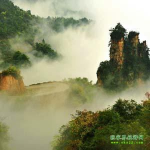 【喜樂拼團(tuán)線路】張家界、寶峰湖、天門山、天子山、猛洞河漂流三晚四日游